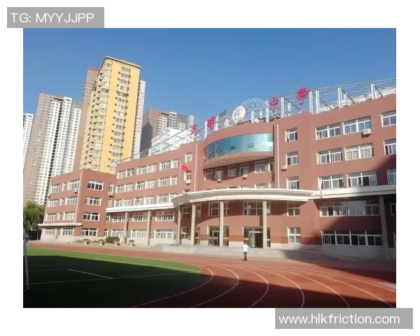 崔永熙的奋斗历程与人生哲学探讨：从平凡到卓越的成长之路