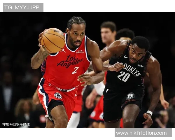 快船与猛龙激战正酣现场直播全程回顾与精彩瞬间分析